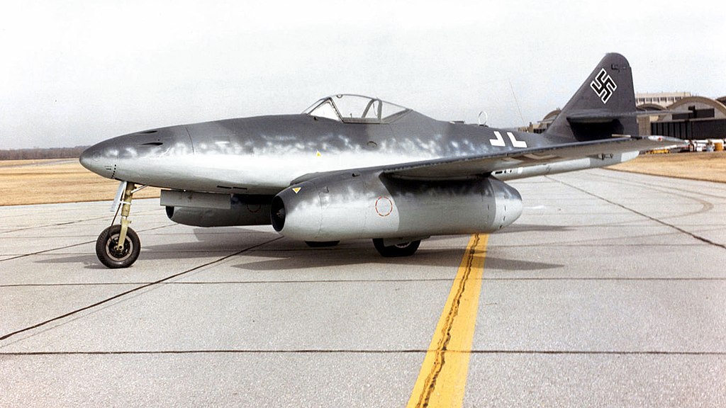 Messerschmitt Me 262 Schwalbe: První operačně nasazený proudový stíhač